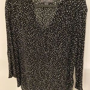 Black & white ladies button down the front cotton blouse